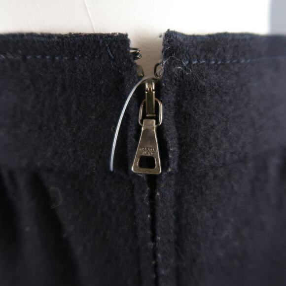 PRADA Size US 4 / IT 40 Black Virgin Wool Gathered Circle Skirt - Picture 3 of 5